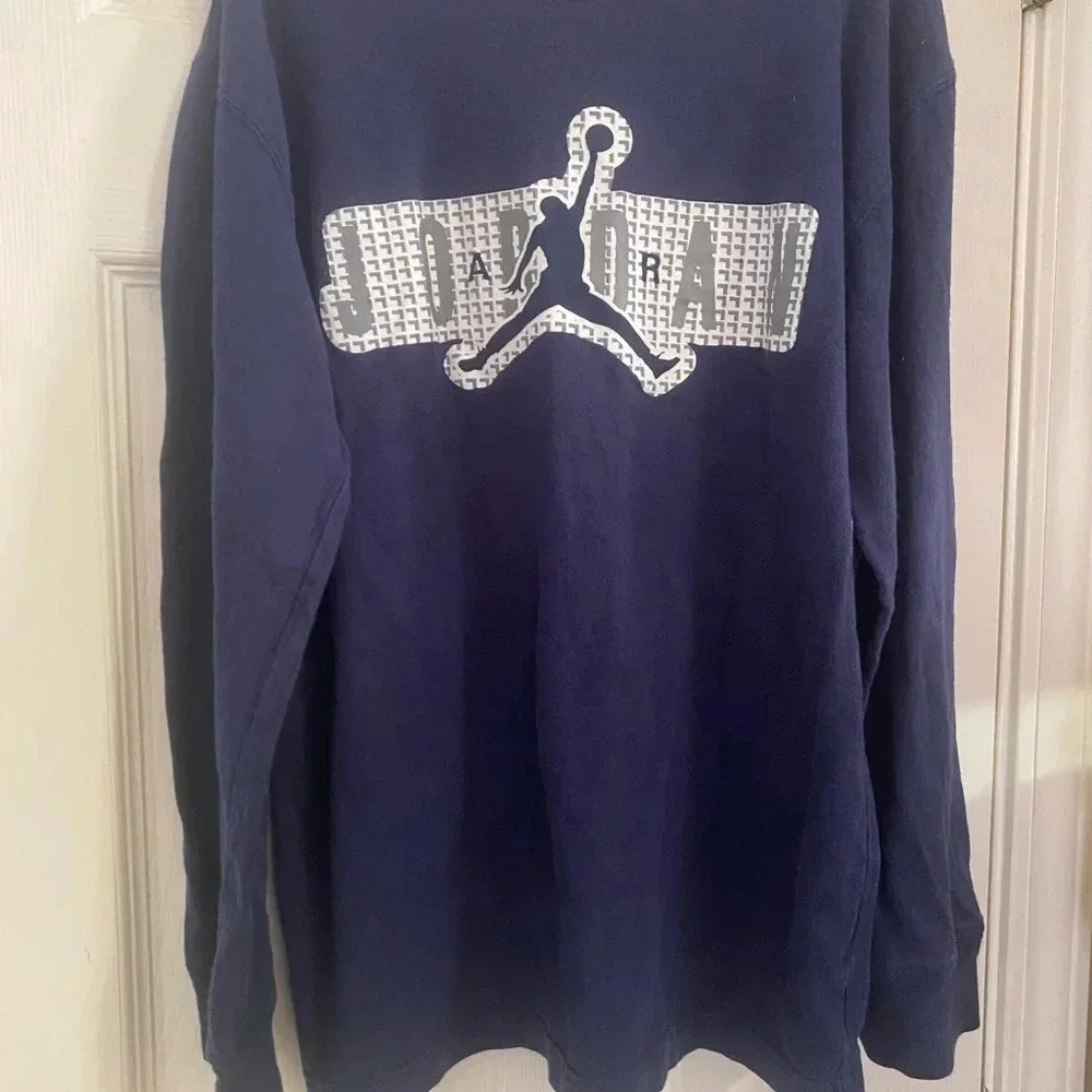 Nike Air Jordan Long Sleeve Tee